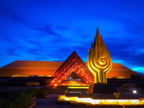 พระราชวังสิริกิติ์ สถานที่ท่องเที่ยวสุดหรูและรอยยิ้มแห่งประชาชน!